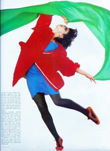 Watson_Vogue_UK_August_1984_05.thumb.jpg.815cb75b8eba62901546cbd0e1ca86a8.jpg