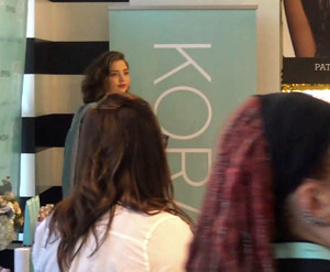 X17_miranda_kerr_pregnant_120317_23.thumb.jpg.a7c0260dfde96263a094479d5d7c18be.jpg