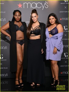 ashley-graham-says-the-term-plus-size-is-divisive-to-women-03.jpg