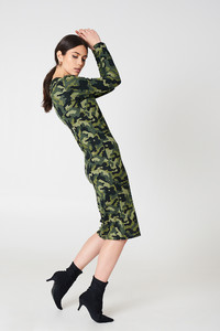 baum_und_pferdgarten_janny_dress_1508-000030-7897_04c.jpg