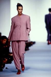 chloe-ss-1988-1.thumb.jpg.da2f71a26e5144804e4f3464f3367b08.jpg