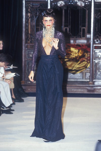 christian-dior-fw-1997-1.thumb.jpeg.3f8859efe3b596e1096de12434aac7ab.jpeg