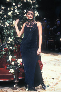 christian-dior-ss-1998-1.thumb.jpg.ee38d932024a18d6c3c660870f2216f2.jpg