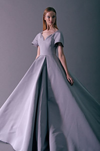 christian-siriano-pf18-36.thumb.jpg.231275fa847e53e78b283f425a3d7293.jpg