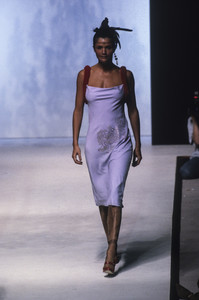 clements-ribeiro-fw-1997-3.thumb.jpg.ba8a61457a9b1803950543743dbcb381.jpg