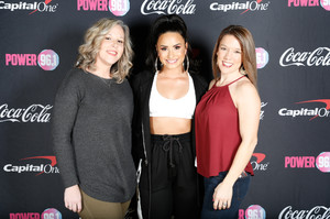 demi-lovato_picturepub-009.jpg