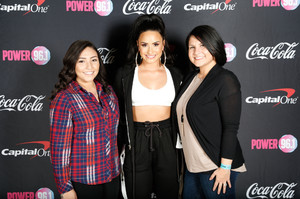 demi-lovato_picturepub-013.jpg