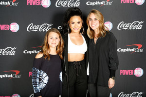 demi-lovato_picturepub-024.jpg