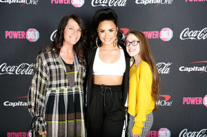 demi-lovato_picturepub-025.jpg