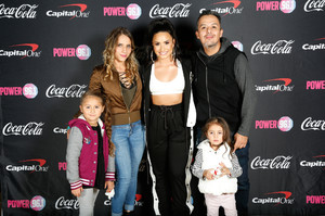 demi-lovato_picturepub-027.jpg