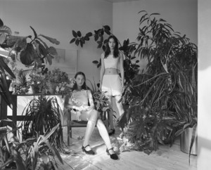 drake-burnette-elizabeth-davison-mona-matsuoka-by-dario-catellani-for-numecc81ro-china-february-2016-16.jpg