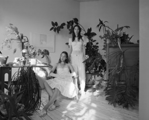 drake-burnette-elizabeth-davison-mona-matsuoka-by-dario-catellani-for-numecc81ro-china-february-2016-9.jpg
