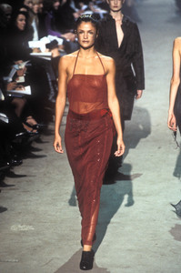 dries-van-noten-ss-1998-1.thumb.jpg.5724aa665ad9cdb5d6d953f9910a9599.jpg