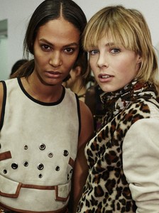 edie_bottega_venetta_ss16_thelovemagazine.thumb.jpg.a76e2501ab2f3651fb9e06d1d4db87c2.jpg