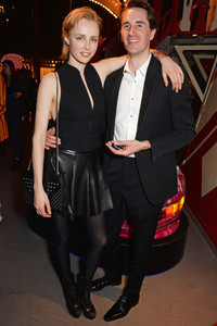 edie_firstfabulousfund_24feb15_harpersbazaar.thumb.jpg.680d37de43bce8a183a284c57400f5a1.jpg