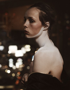 edie_holiday_no375_ss15_celeber_1.thumb.jpg.f69ad296697d64d4452d71cb7b154b68.jpg