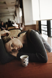 edie_holiday_no375_ss15_celeber_5.thumb.jpg.247975cf6a7a5d23dc4f4ab7821e88c6.jpg