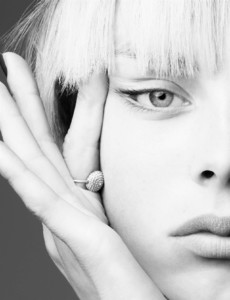 edie_love_ss15_artandcommerce_1.thumb.jpg.f58e22c4e78ce5983c82ca5c6b56e1c1.jpg