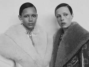 edie_miu_miu_aw17_thelovemagazine_2.thumb.jpg.7c99e48857f4fba44e848d8fe45d114f.jpg