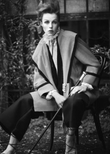 edie_twin_ss15_celeber_1.thumb.jpg.51cb53fa643ae25b71730c2e8475166b.jpg