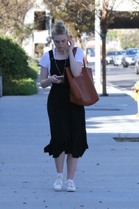 elle-fanning-16.jpg
