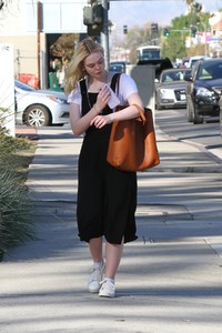 elle-fanning-32.jpg