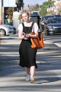 elle-fanning-34.jpg
