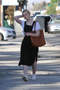 elle-fanning-38.jpg