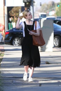 elle-fanning-41.jpg