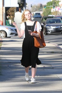 elle-fanning-47.jpg