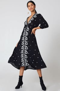 free_people_embroidered_maxi_dress_1005-000209-0002_01c.jpg
