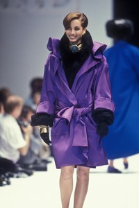 gianfranco-ferre-fw-1990-1.thumb.JPEG.d1d70c037c4955a80849ee08d802acb9.JPEG