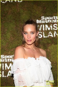 hannah-jeter-kate-bock-hit-red-carpet-at-sports-illustrated-bungalow-party-18.jpg