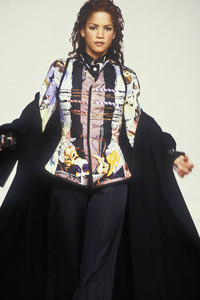 hermes-fw-1993-10.thumb.JPEG.10ce1a5e1c27b1825388197235a13af5.JPEG