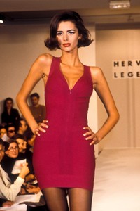 herve-leger-ss-1992-1.thumb.JPEG.3b74662c9c03b58732959a6e26ddd7ee.JPEG