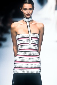 herve-leger-ss-1997-8.thumb.jpg.2f9c7208bed5776e6b4f4e51731ae986.jpg