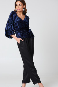 hot__delicious_bubble_sleeve_velvet_top_1553-000017-0018_03c.jpg