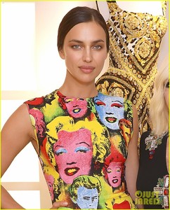 irina-shayk-wears-marilyn-monroe-pop-art-on-her-dress-02.jpg