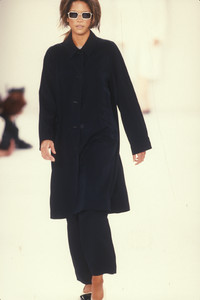 isaac-mizrahi-ss-1996-4.thumb.jpg.0102396a9abdccb6330c62ff0d71981f.jpg