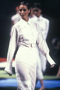 jean-paul-gaultier-ss-1992-6.thumb.JPEG.876ddad9e3135744f38e2489bf82f155.JPEG