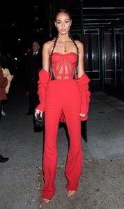 joan-smalls-the-assassination-of-gianni-versace-american-crime-story-tv-show-premiere-in-new-york-0.jpg