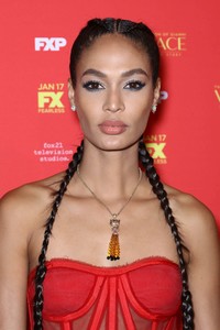 joan-smalls-the-assassination-of-gianni-versace-american-crime-story-tv-show-premiere-in-new-york-7.jpg