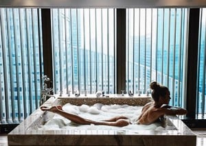 josephineskriver_24253797_916010998558842_7636467979890196480_n.thumb.jpg.475021cd569dce47143b8e44660b2249.jpg