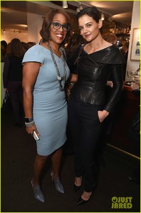 katie-holmes-sarah-jessica-parker-hearst-100-06.jpg