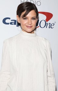 katie-holmes-z100s-jingle-ball-2017-in-nyc-7.jpg