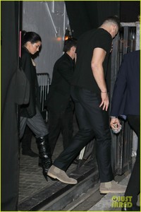 kendall-jenner-wears-blake-griffins-coat-during-night-out-in-la-06.jpg