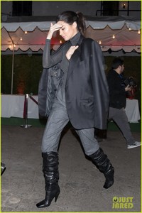 kendall-jenner-wears-blake-griffins-coat-during-night-out-in-la-08.jpg