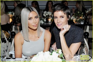 kim-kardashian-helps-host-the-tot-holiday-pop-up-celebration-05.jpg