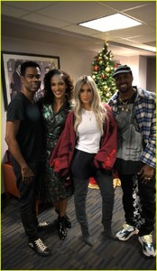 kim-kardashian-kanye-west-check-out-chris-rocks-stand-up-02.jpg