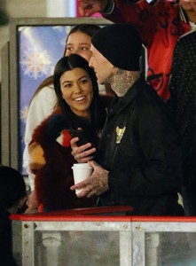 kourtney-kardashian-ice-skating-at-a-party-in-thousand-oaks-1.jpg